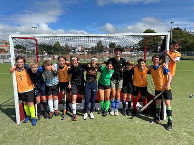 Englisch-Hockeycamp bei Liverpool - Ellesmere